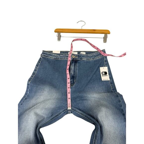 KanCan Signature Ultra High Rise Extreme Flare Jeans Medium Wash Womens 29X34 - Picture 10 of 11